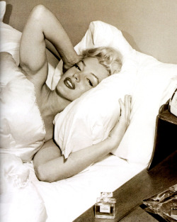 monroess-deactivated20130808:  “You know, they ask you questions…just an example: ‘What do you wear to bed? A pajama top? The bottoms of the pajama? A nightgown?’ So I said ‘Chanel No. 5!’ Because it’s the truth!”- Marilyn Monroe in a