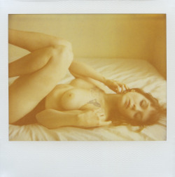 Love this. Long live Polaroids!richburroughs:  Finch Linden / Rich Burroughs Polaroid Image Softtone film A few select pics per day from homagetothebest. Come see the Dr! 