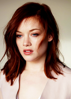 hermione:  Jane Levy photographed by Thomas