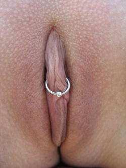 pussymodsgalore:  Triangle piercing.   Love to eat her pussy