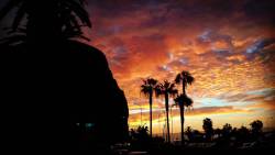 rodrogovsky:  Sunset in Arica #amateurphotography #photography #arica #chile  (en Arica, Chile) 