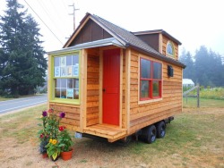 centauri4-naturism:  aaliens:  Excuse me I could live in there   I could see these TinyHouses transforming almost any piece of property into a private, nature getaway!  ~ Centauri4  Op