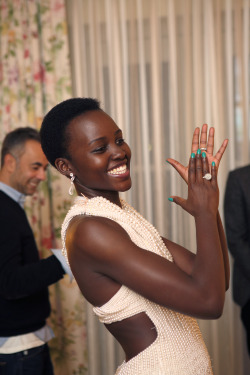 calvinklein:  6,000 pearls.A behind the scenes look at Lupita Nyong’o’s Oscars dress.