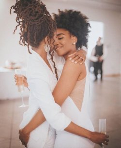 justlezbothings:love is the most beautiful thing ever.you can fulfill your heart with Stephanie and Javoni’s love story by clicking HERE.