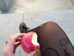 The apple and the tights