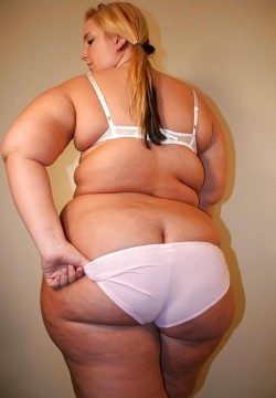 bbw-lover-zone:see bbw live here now no need
