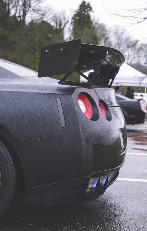 Sex themanliness:  Matte Black GTR | Source | pictures