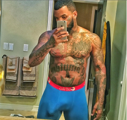 bigmeasuredcocks:The Game showing his semi hard bulge. Not sure it’s as big as most on here. Anyone want to submit any more impressive ‘celeb’ bulges or cocks?