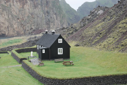 cabinporn:  Cabin on Vestmann Island, Iceland. Contributed by Noémie Varin-Lachapelle. 