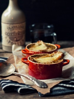 secretdirtygrl:  namelessin314:  French Onion Soup  Put it in my mouth