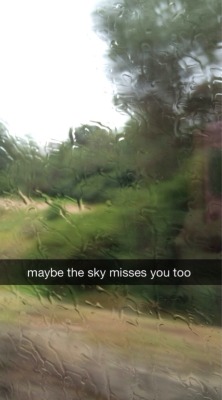 cho-latte:  brxkenpetal:  maybe the sky misses you too,that’s why it’s crying   personal∆