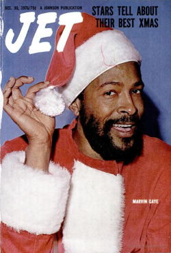 newmanology:  A MERRY BLACK CHRISTMAS SEASON FROM JET MAGAZINE! Somebody forgot to tell Jet magazine that Santa is white! Long before FOX News declared it a “historical fact” that Santa Claus was a Caucasian man, Jet was running an annual black Santa
