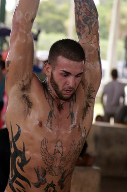 edcapitola:  hairysweatysmelly: Follow me and I’ll follow you … http://edcapitola.tumblr.com   mmmmmm can I lick the sweat off ur sexy body and pits please sir