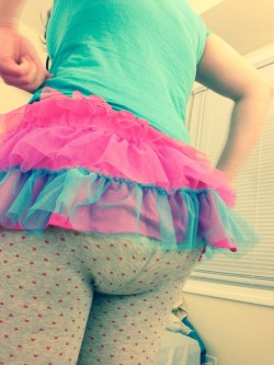 likedaddylikedaughter:  Babies should be padded at all times :3-LittleGirlâ™¡ 