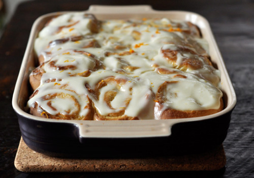 delectabledelight:  sticky lemon rolls with lemon cream cheese glaze click here for recipe 