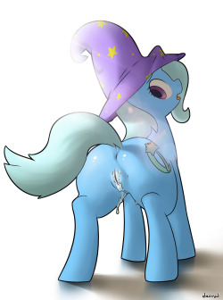derpah:  A very nice friend lent me his intuos 5, and it´s a loooot more accurate than the old one, so expect some better art, and sorry for being so inactive, I have a loooot of homework :/, So have a quick trixie butt…  x: