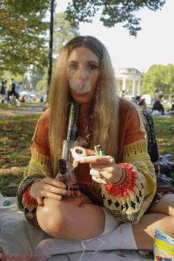 weed-breath:Cute lil gif of @kawaiiganjakween blowing clouds from Boston Freedom Rally 2017