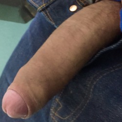 veganloversworld:  jackryan1123:  I took and edited some pics of my cock today. If anyone would like to comment or flirt please message me 😊   mmmm The jeans make it good;)  So does my cock 😘