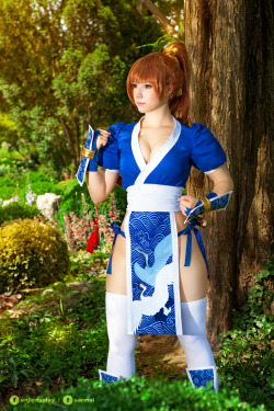 hotcosplaychicks:  Kasumi - Dead Or Alive cosplay V. by EnjiNight Check out http://hotcosplaychicks.tumblr.com for more awesome cosplay