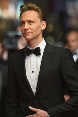 torrilla:  Tom Hiddleston attends the ‘Only Lovers Left Alive’ premiere during The 66th Annual Cannes Film Festival at the Palais des Festivals on May 25, 2013 in Cannes, France [HQ] 