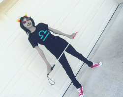 princessharumi:  so to celebrate the giga-almost-unpause have some first time Terezi cosplay photos with a dozen different added filters &gt;:]  