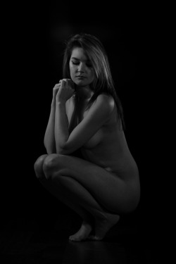 more black and white impliedphotography by @mjennzone