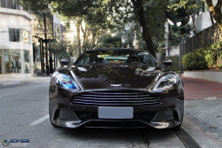automotivated:  Aston Martin Vanquish (by