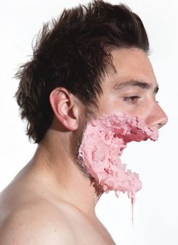 unicorn-meat-is-too-mainstream:   Sweet Injuries  Ashkan Honarvar portrays horrific injuries with whipped cream, ice cream, and other sweets. 