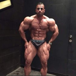 musclestud:  alphamusclehunks:  drwannabe:  Ahmad Ahmad  Sexy, large and in charge. Alpha Muscle Hunks.http://alphamusclehunks.tumblr.com/archive   WOOF !  BIG SEXY AND INCHARGE MUSCLESTUD AHMAD AHMAD…MMM..DELICOUS…BRING IT!~