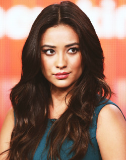  Shay Mitchell at 2013 Winter TCA Tour (10.01) 
