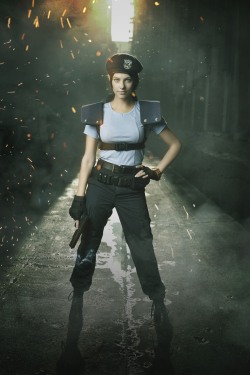 fuckheadmanip:  Some fantastic and sexy real life pictures of Jill Valentine. For those who are unaware, this is Julia Voth; who at 16-years-old Capcom used as the face model for Jill Valentine for the 2002 remake of Resident Evil. She may look a bit