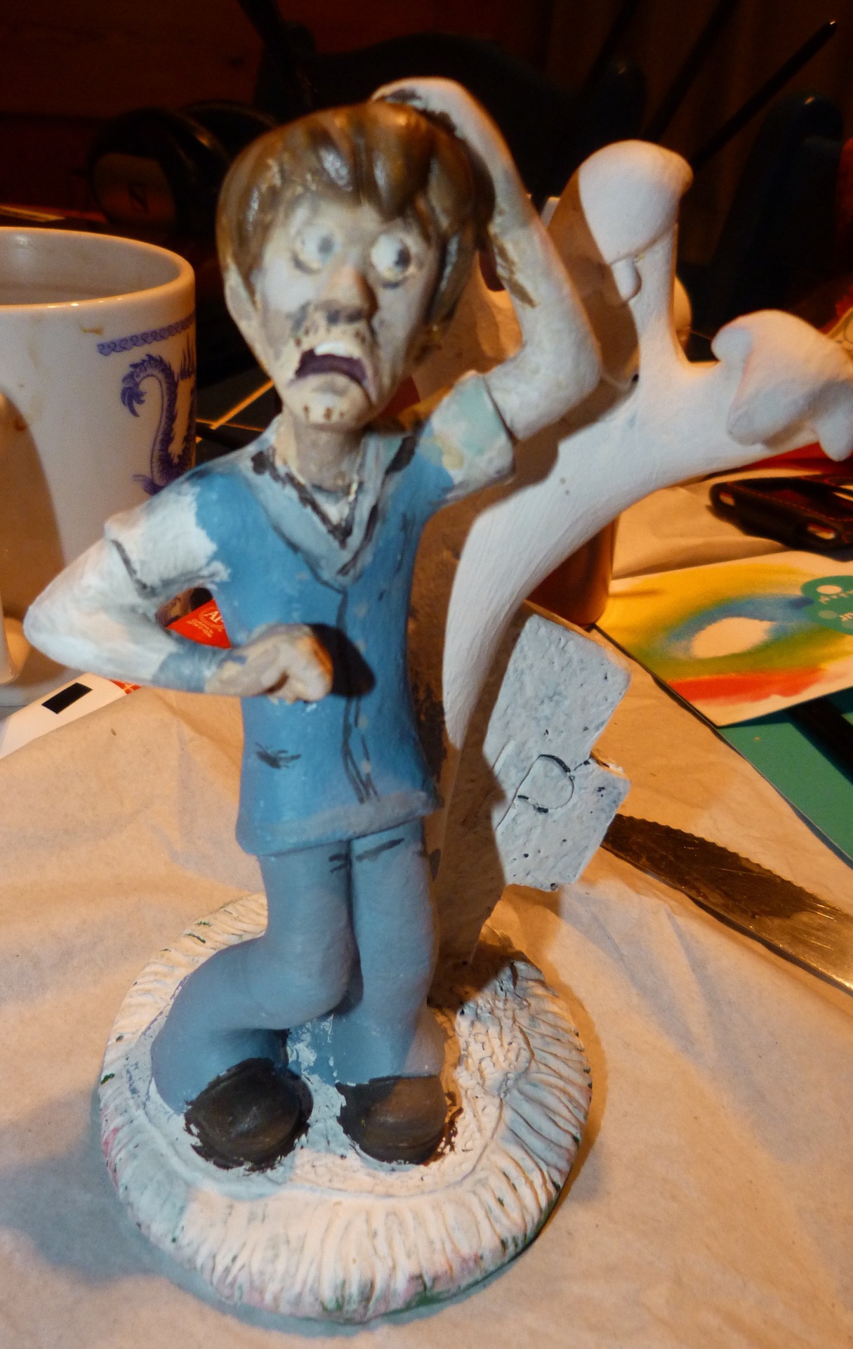 klgfanart:  I painted a kitschy Shaggy figure that I bought from a charity shop yesterday