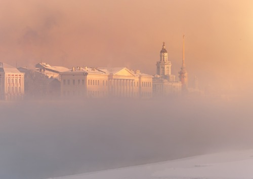 my-russia:Dawn in Saint Petersburg, photo by Eduard Gordeyev