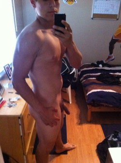 guyswithcellphones:  Nice package! Soft, we wonder how long it gets? Mmmmm ;)