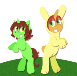 ask-maplepony:  “Magic Bunny! Magic Bunny! Helping lost little filly!” — Felt ponies are pretty fun to work with. :3 Filly Maple and Bunny Maple Hooves.  HNNNNNG &lt;3