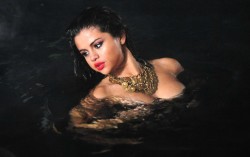 martinsfksk:  Selena Gomez  Okay, that&rsquo;s kinda hot