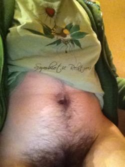 queer-tummies:  I love my furry tummy. I used to shave it all
