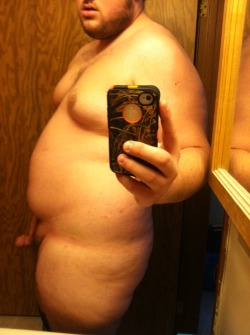 k4n7gaycubs:  9th Sub :) http://mrchubbers89.tumblr.com/ sorry that its sideways. hope you chose me :) 