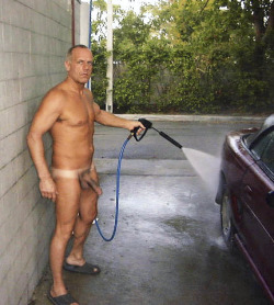 sport-naked: I need this man to wash my car…and