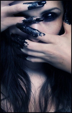 Victorian-Goth:  Victorian Goth Http://Victorian-Goth.tumblr.com/  I Have Such A