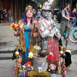 Duke and Duchess of #jacksonsquare #performanceart in the #frenchquarter of #neworleans during #mardigras #MardiGras2015