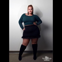 Shelby @shhhelbss is doing her catalog strike a pose ・・・ Dress by @fashionnovacurve | Shot by 📸: @photosbyphelps #photosbyphelps #volup2isdiversity #blondehair #shortdress #thick #fashion #fashionnovscurve #mjcurve #paidpromotion #bbw #biggirls