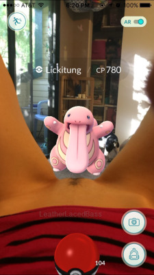danisandcream:  Thought you may like this_____________________________Lickitung, what are you doing there?! You’re way too far away for proper leverage. 