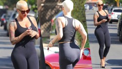 lopassion: sexy Amber Rose The best PAWGs at http://pawg-whooty.tumblr.com/