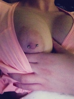 mmm1989:  The gorgeous natural juicy tits with sweet pierced nipples and areolas @omgkawaiiakuma 