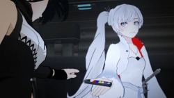 bae-belladonna:  Like I TOTALLY love how this happened on the casual. Like how Weiss JUST SO HAPPENED to have a customized dust clip that fit Gambol Shroud perfectly and she’s just like HEAR YA GO, and Blake is just like oh yeah fam thanks, and it’s