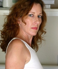 Eyemnotspartakus:  A Stern Redhead. How I Would Like To Be The Target Of That Withering