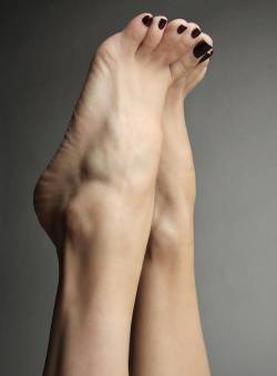 I love black polish on ladies toes