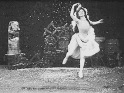 From Alice Guy’s “Danse des saisons: L’Hiver, danse de la neige” (1900)