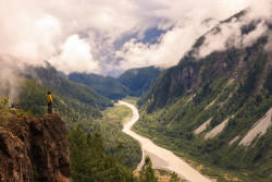 wanderthewood:  Looking out over a valley on the way to the Salmon Glacier - Alaska by Luke Sergent 